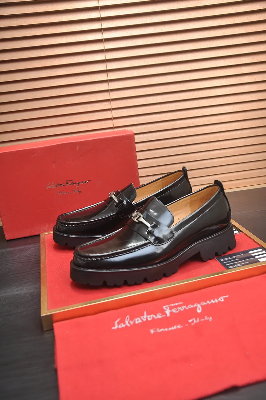 Men's shoes 💰500💶[Ferragamo/Ferragamo] The latest model in the counter. Original imported high-quality cowhide with open edges + imported 🐂 water-dyed cowhide lining + original luxury metal buckle + original combined outsole. Comparison without pressure 38--45 (45 is custom-made and cannot be returned or exchanged)